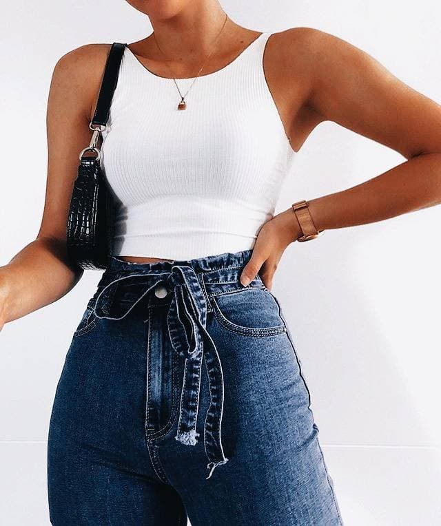 Moda Denim jeans and a white top