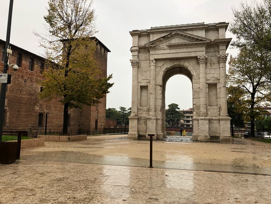 Place Arco dei Gavi