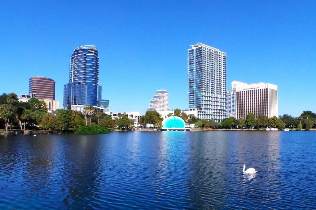 Place Lake Eola Park