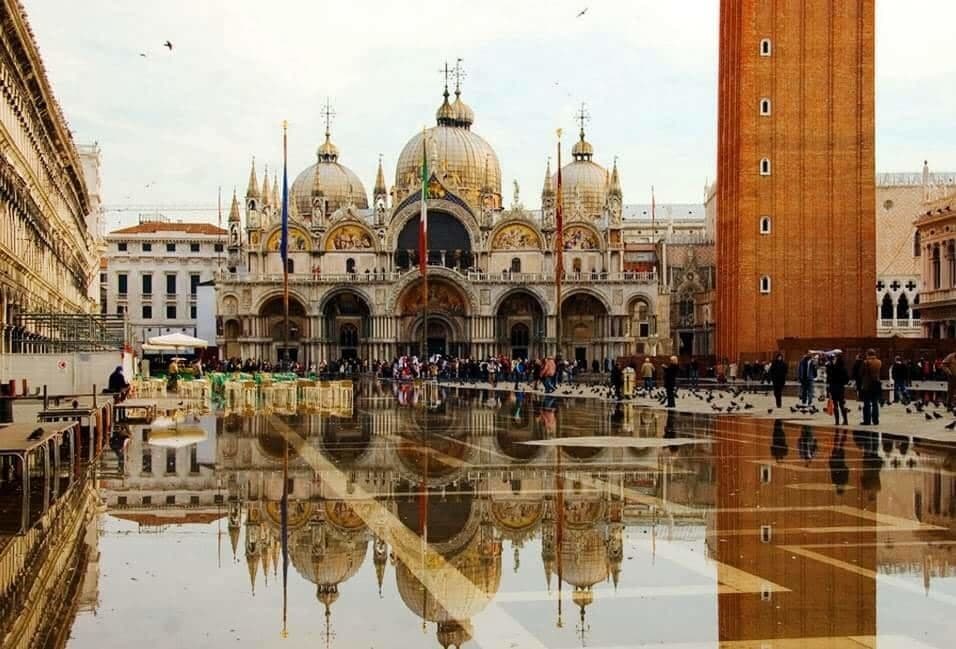 Lugar Piazza San Marco