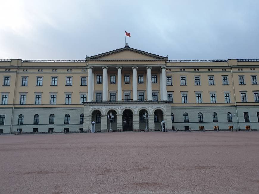 Place The Royal Palace