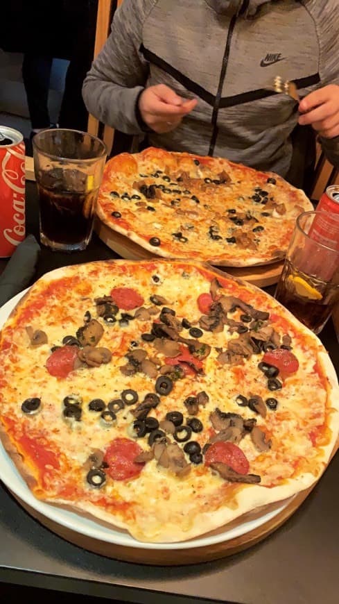 Restaurants Luzzo Pizzaria