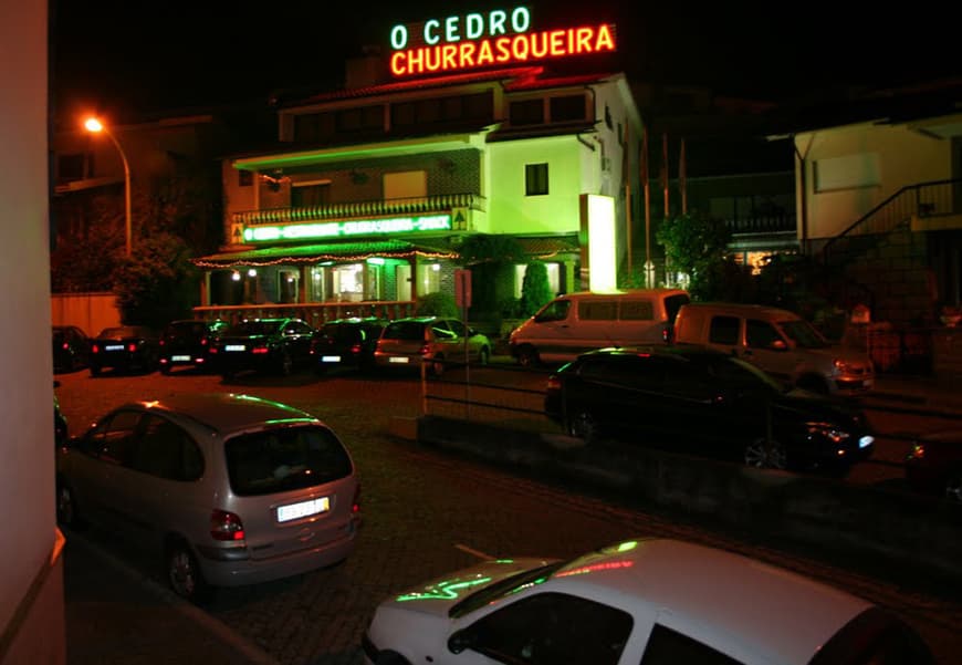 Restaurantes O Cedro