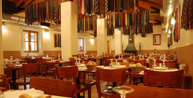 Restaurantes Adega das Gravatas