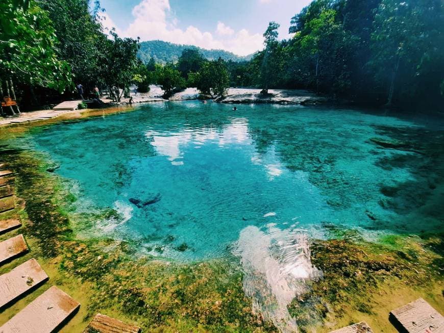 Lugar Emerald pool