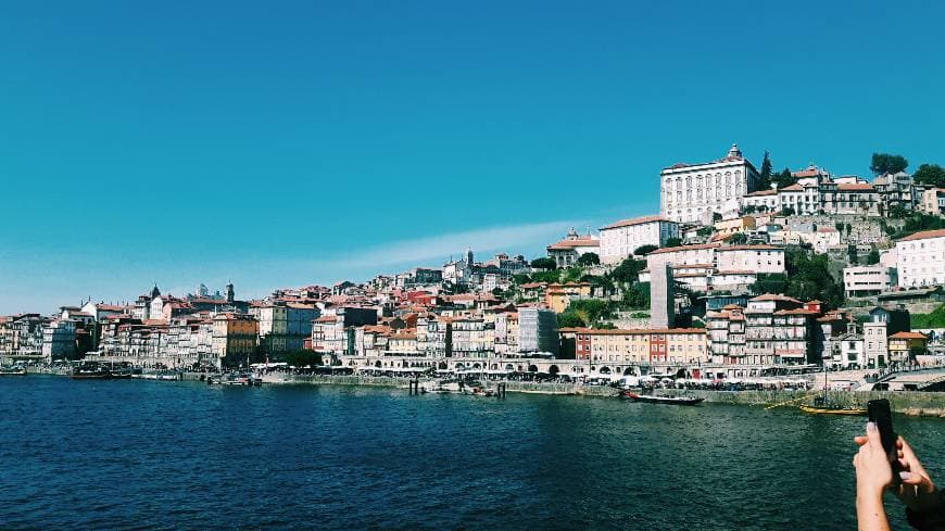 Lugar Ribeira do Porto