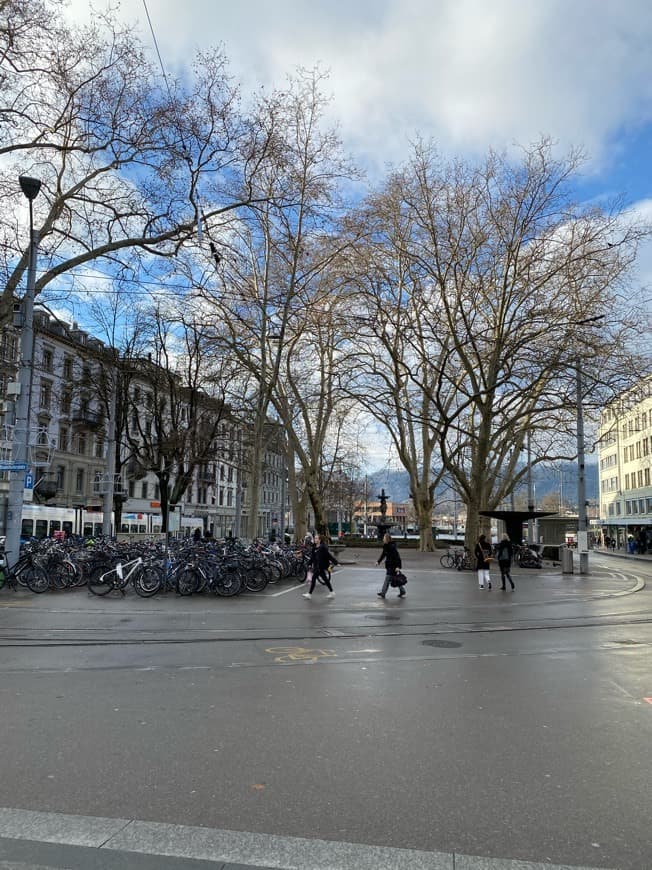 Place Stadelhoferplatz