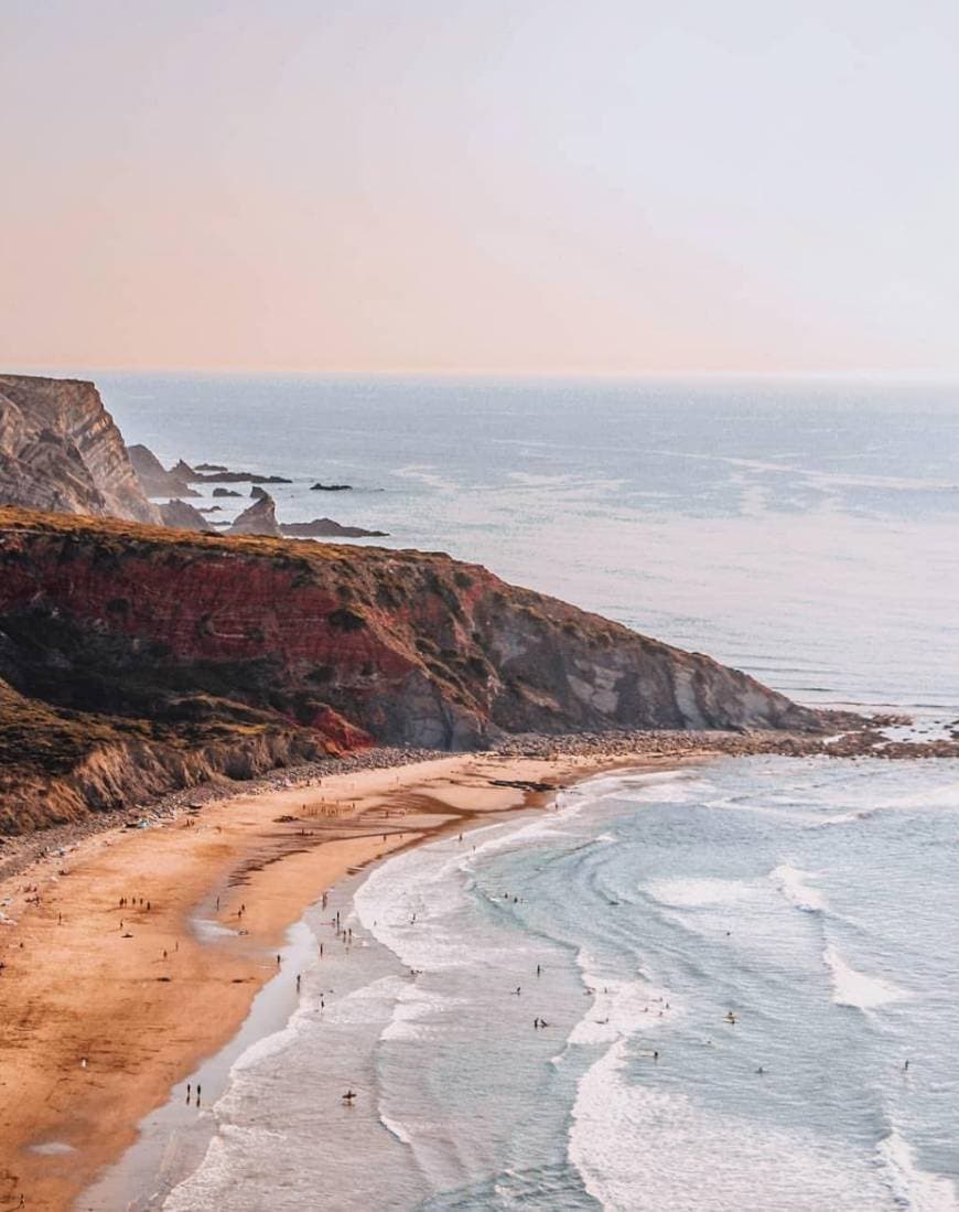 Place Praia da Ponta Ruiva