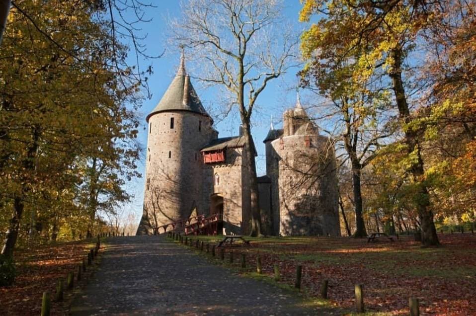 Place Castell Coch