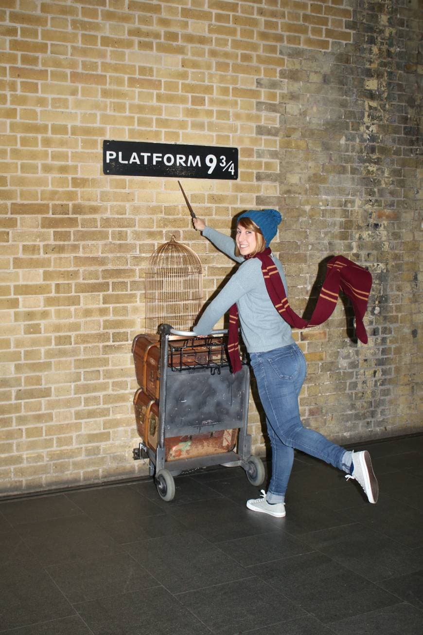 Lugar The Harry Potter Shop at Platform 9¾