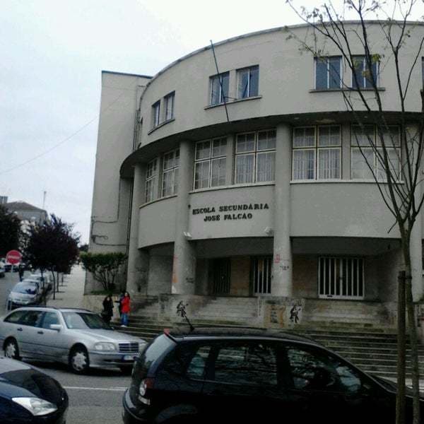 Lugar Secondary School José Falcão