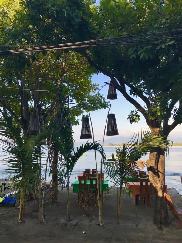 Restaurants Gili Lumbung Bungalows And Bar