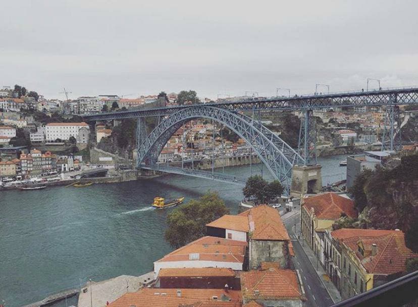 Lugar Oporto