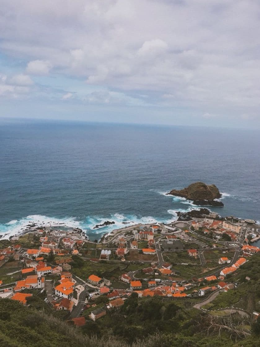 Place Porto Moniz