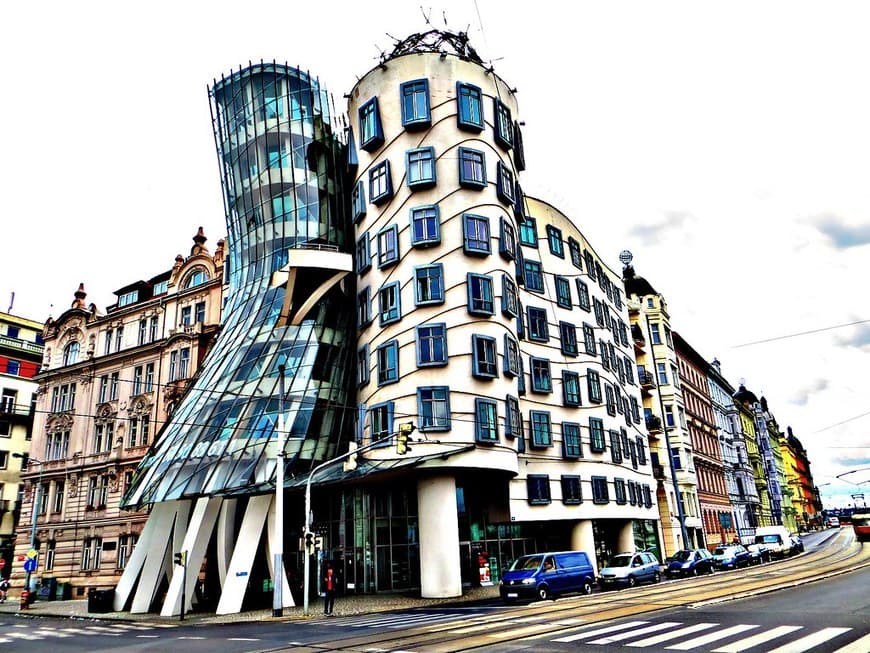 Place Dancing House