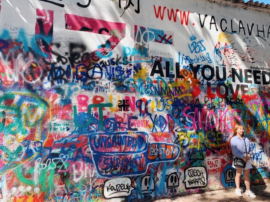 Place John Lennon Wall