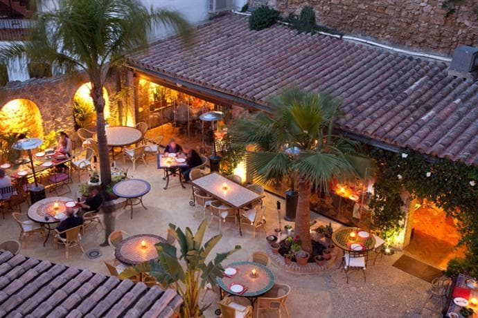 Restaurantes El Jardín del Califa