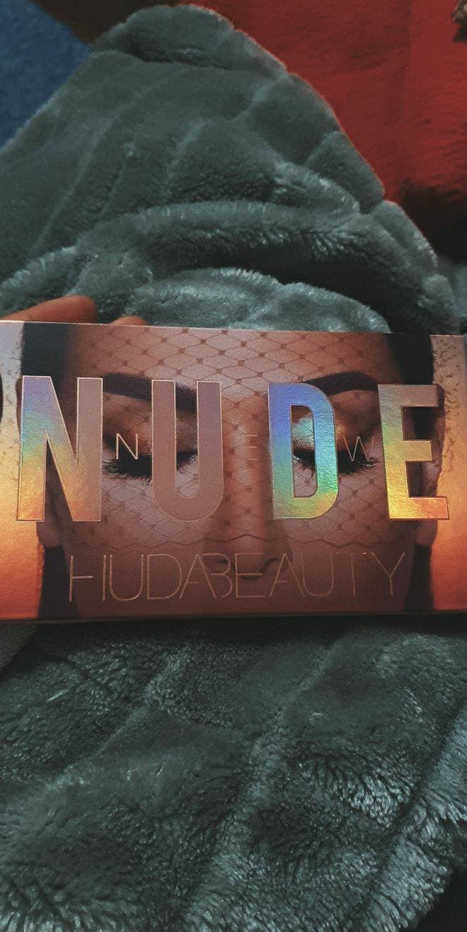 Beauty HUDA BEAUTY The New Nude Eyeshadow Palette