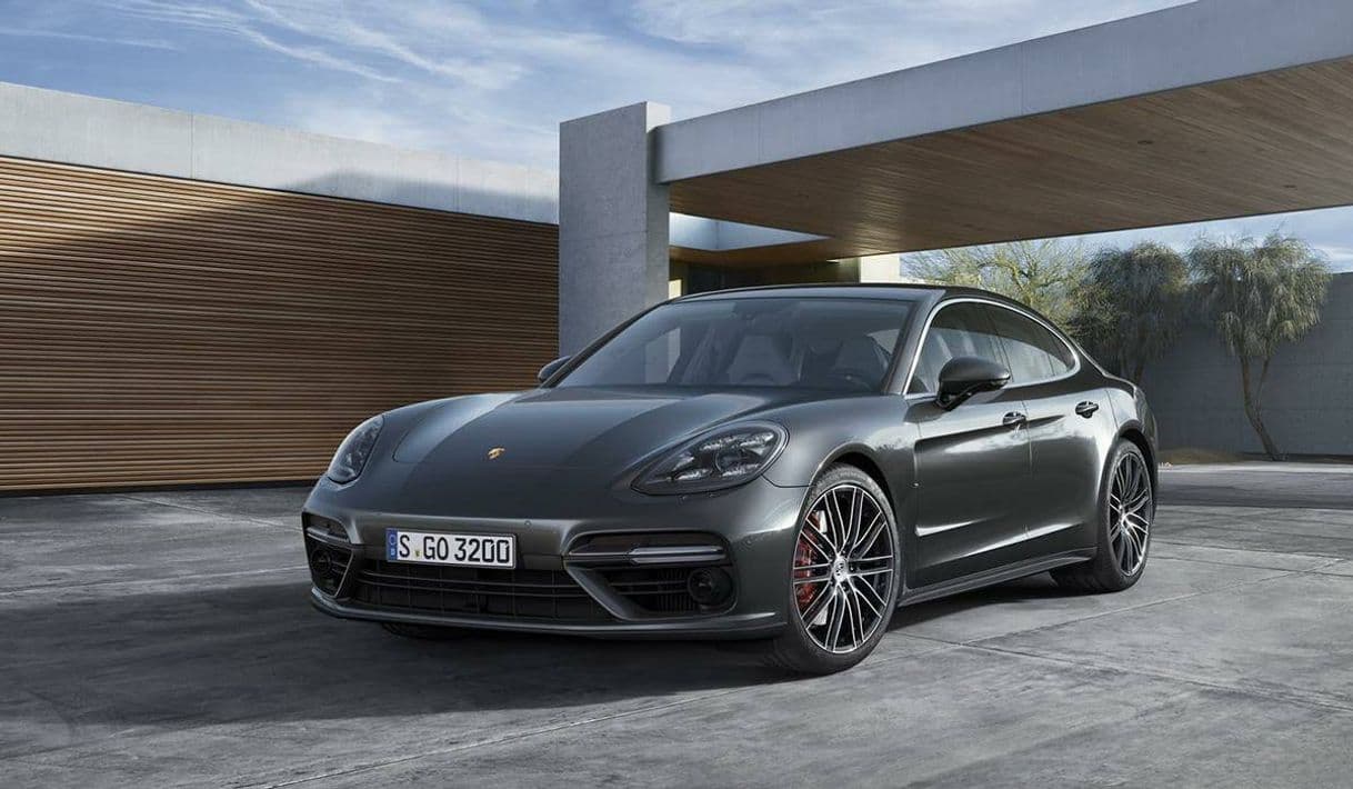 Product Porsche Panamera 