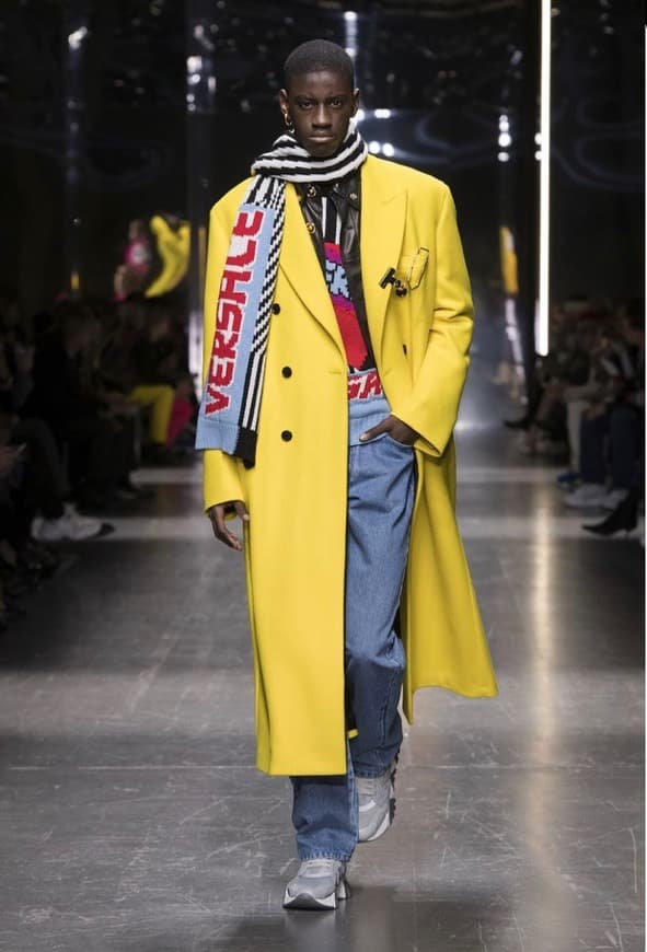 Moda VERSACE 2019