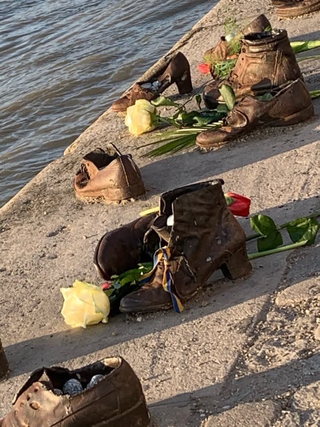 Place Shoes on the Danube Bank