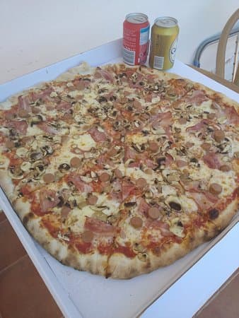 Restaurantes MeGa Pizza - Lagos