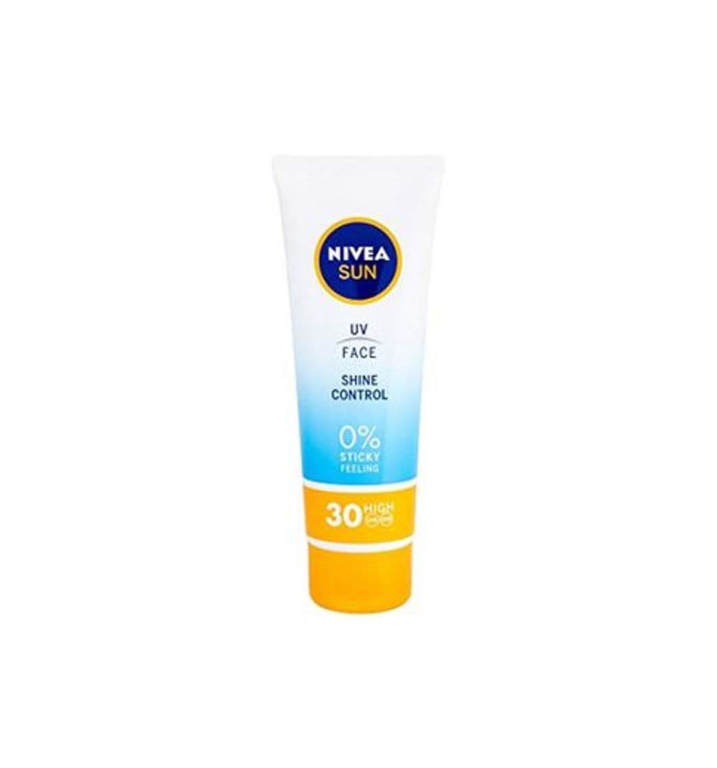 Product Nivea Sun Uv Face Shine Control Spf30 50 ml