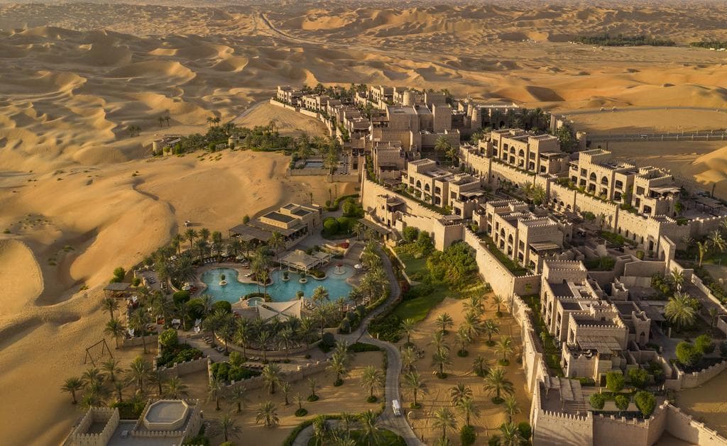 Place Qasr Al Sarab Desert Resort by Anantara