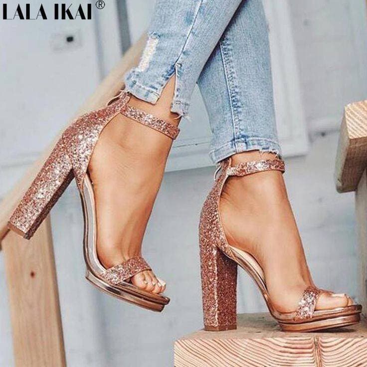 Fashion Sapatos lindos 🖤✨