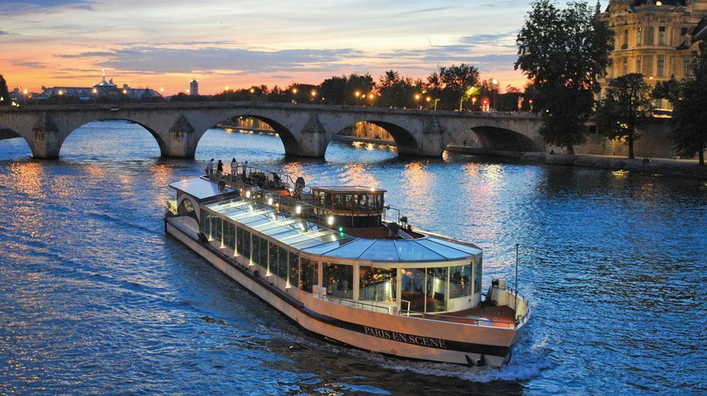 Lugar Bateaux Parisiens