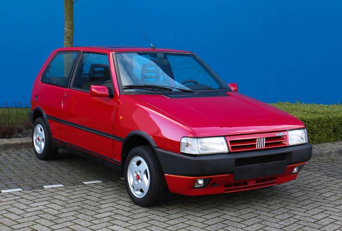 Moda Fiat uno Turbo ie