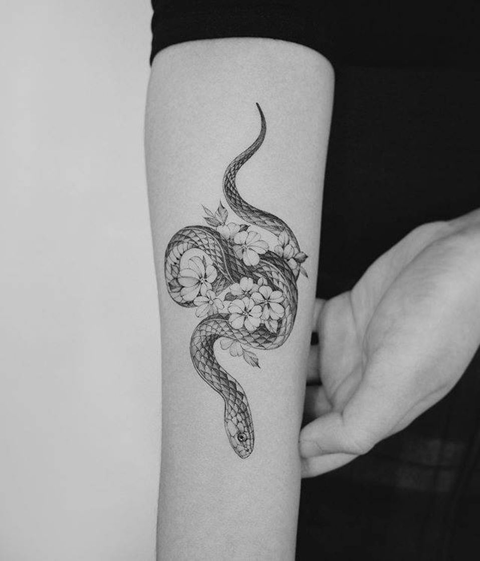 Fashion Tatuagem🐍🌸