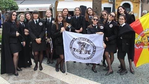 Moda Tuna Académica Feminina da Universidade de Évora 