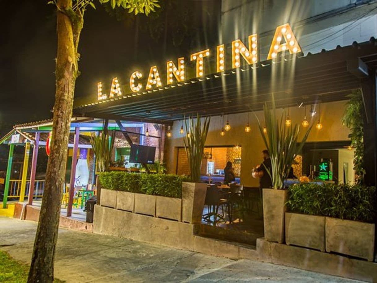 Place La Cantina Bar