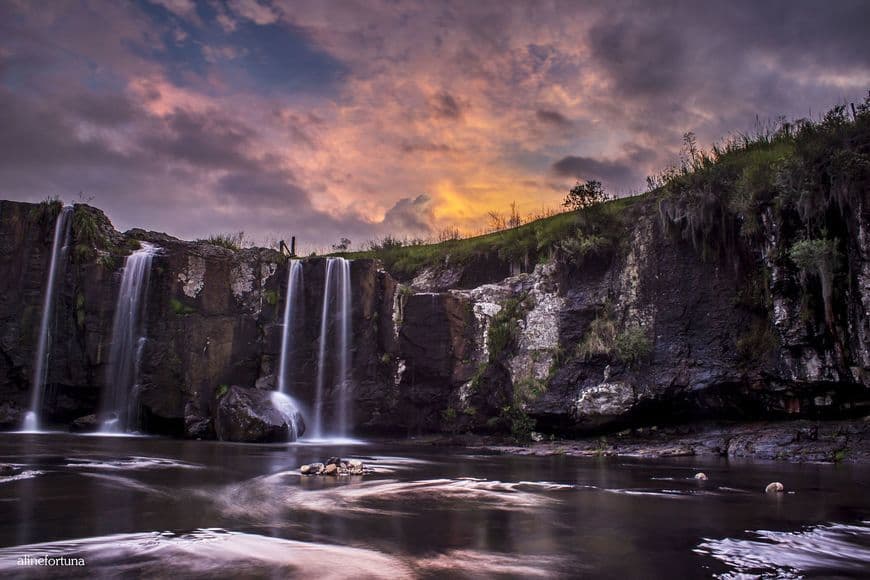 Place Cascata do Chuvisqueiro