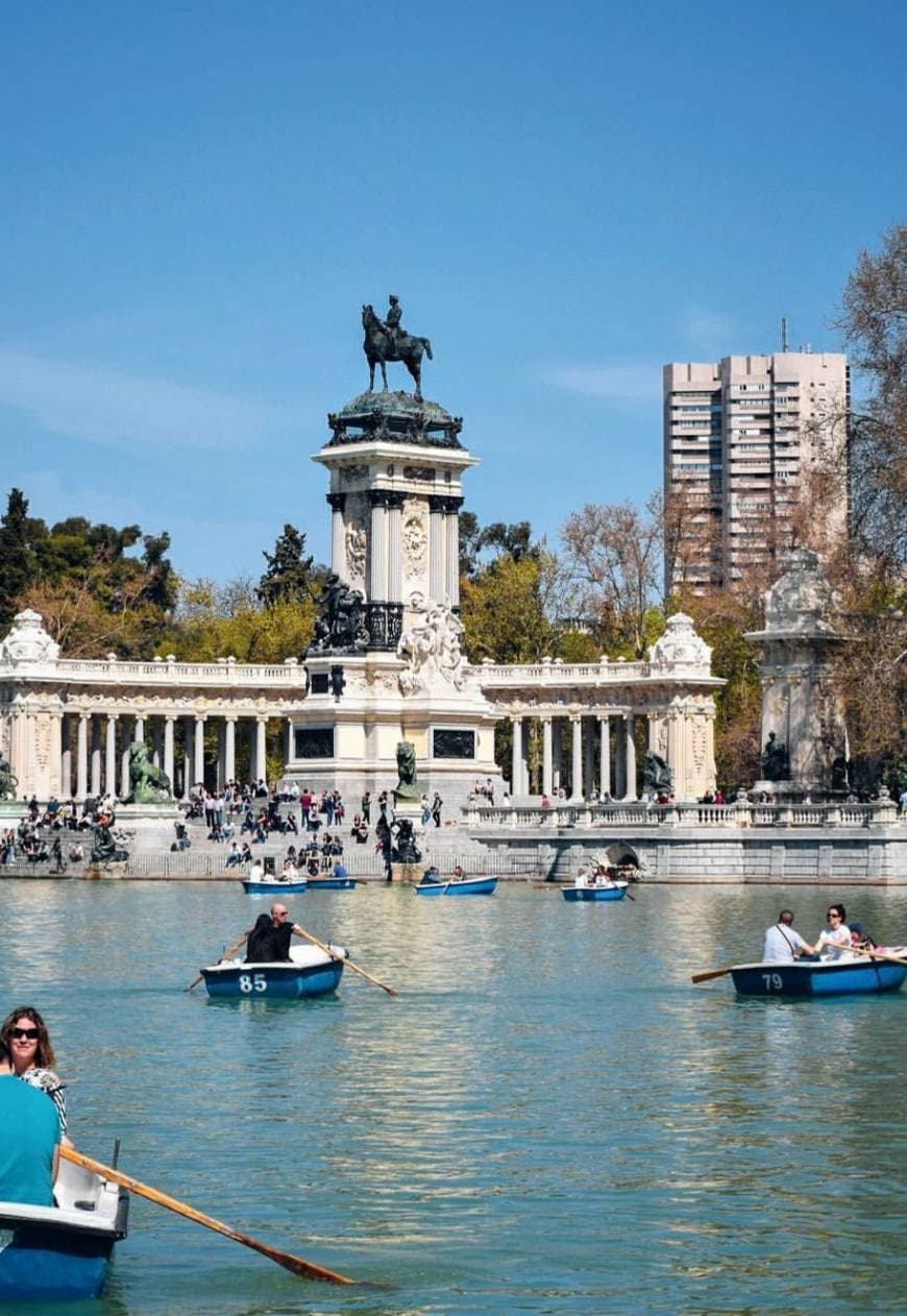 Place El Retiro Madrid