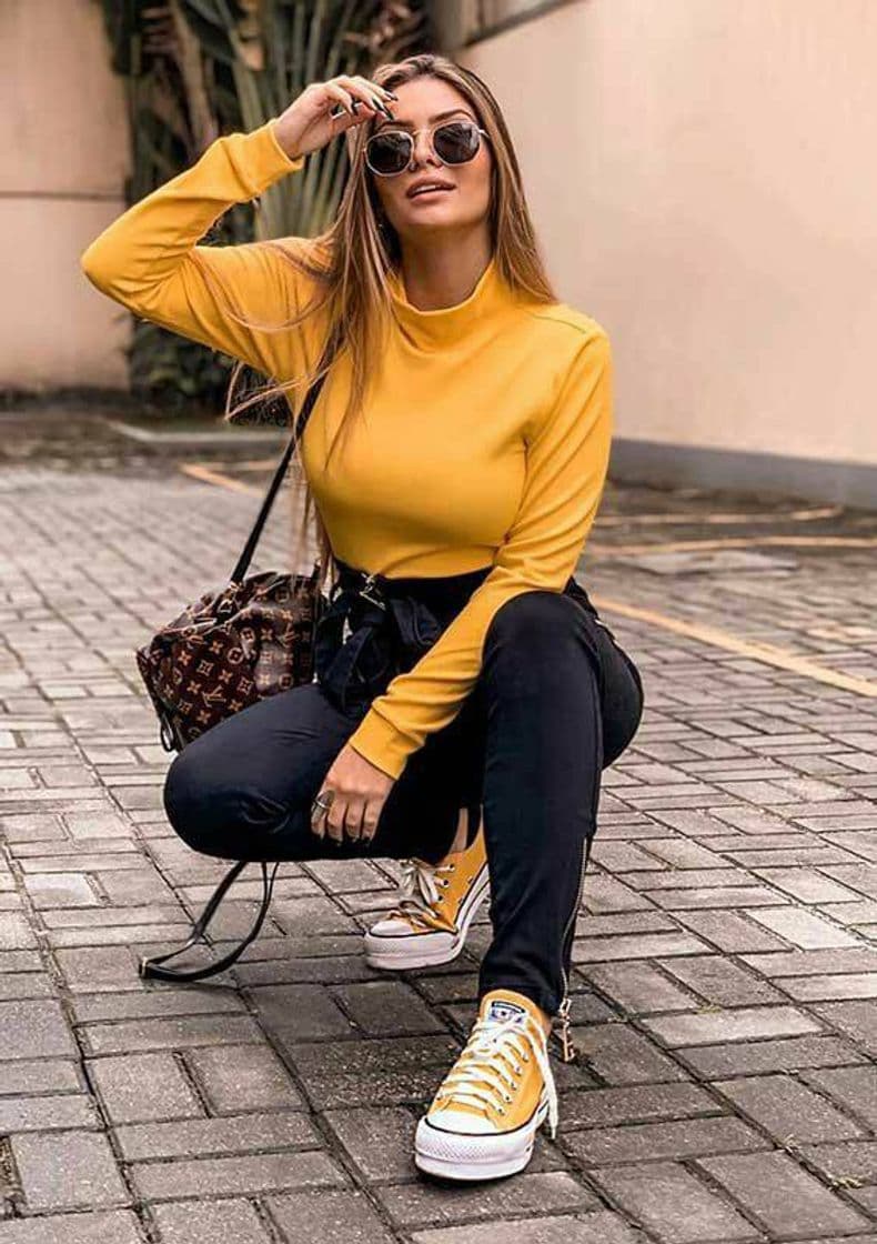 Moda Look com amarelo 💛