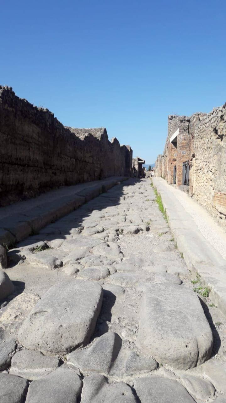 Place Pompeii Archaeological Park