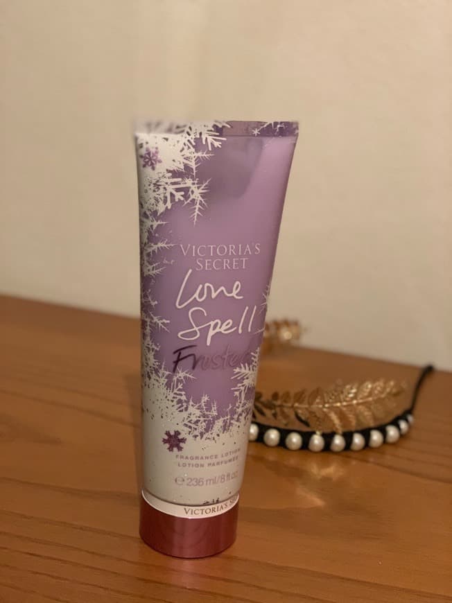 Producto Victoria Secret Love Spell Frosted Fragance lotion 236ml