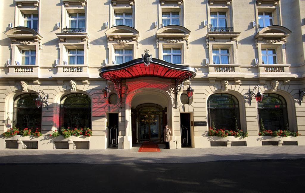 Lugar Le Royal Monceau, Raffles Paris