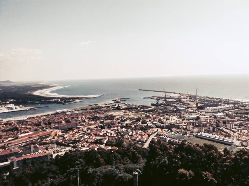 Lugar Santuário do Monte de Santa Luzia