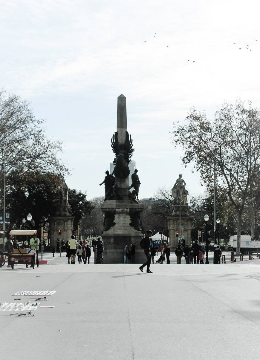 Place Estatua de Francesc Rius i Taulet