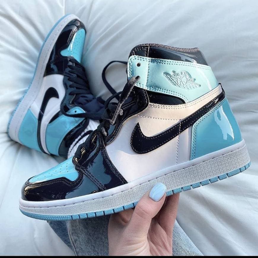 Product Air Jordan 1 blue 