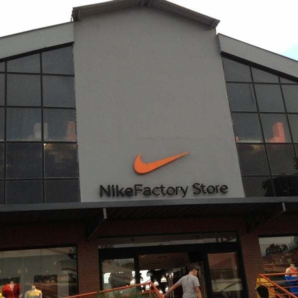 Lugar Nike Factory Store Shopping Nova América