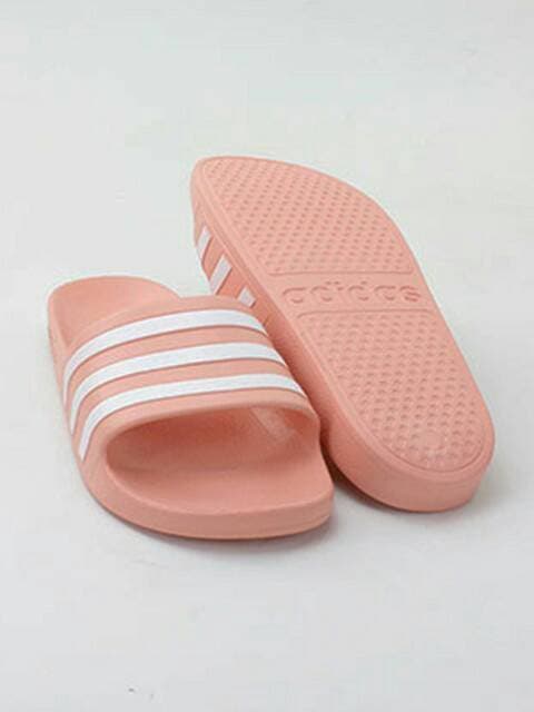 Moda CHINELO ADIDAS