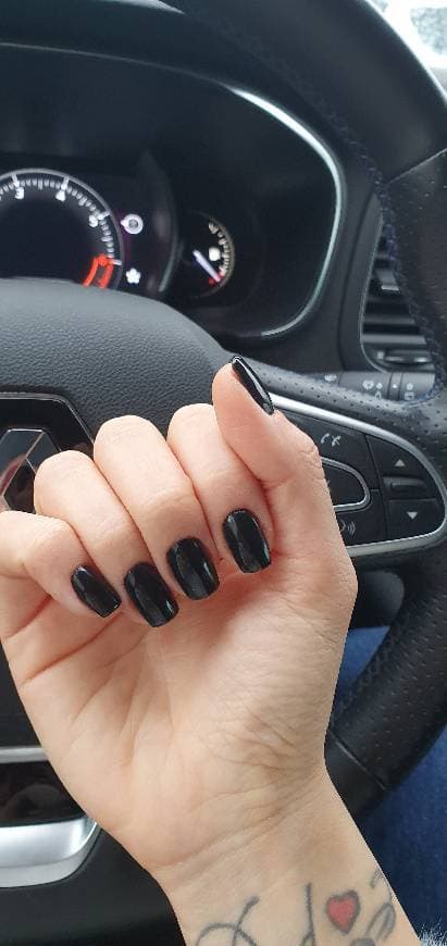 Moda Unhas de gel por Anastásia Spinei. 