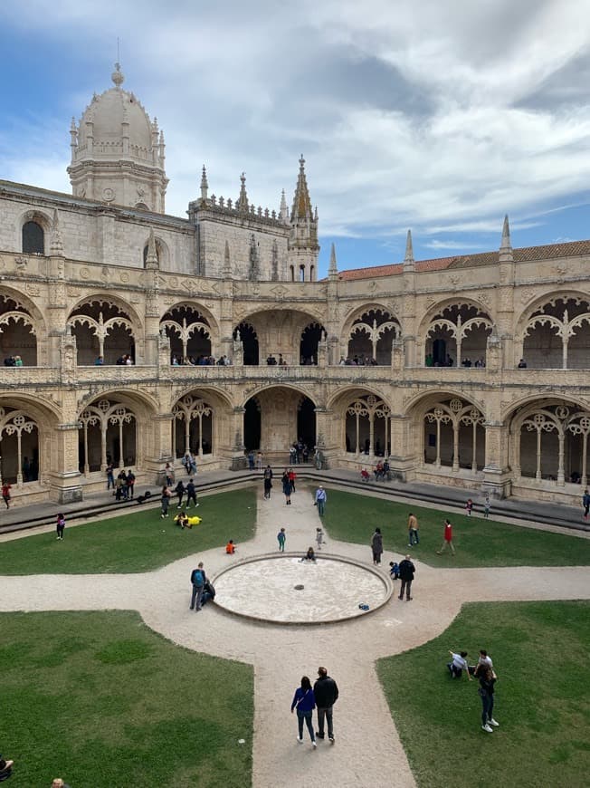 Place Monasterio de los Jerónimos de Belém