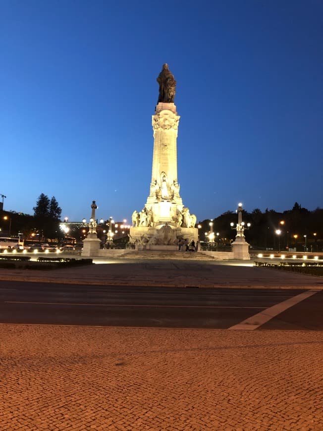 Lugar Praça Marquês de Pombal