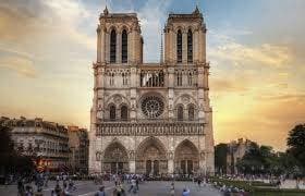 Place Catedral de Notre Dame