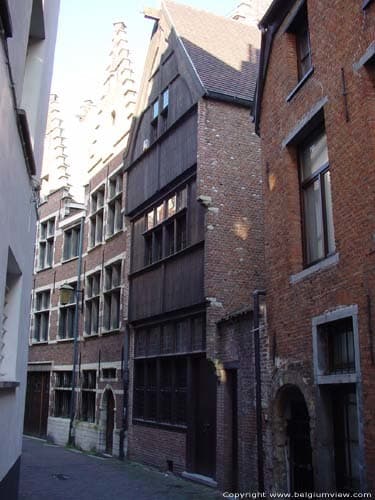 Lugar Oudste huis van Antwerpen met houten gevel